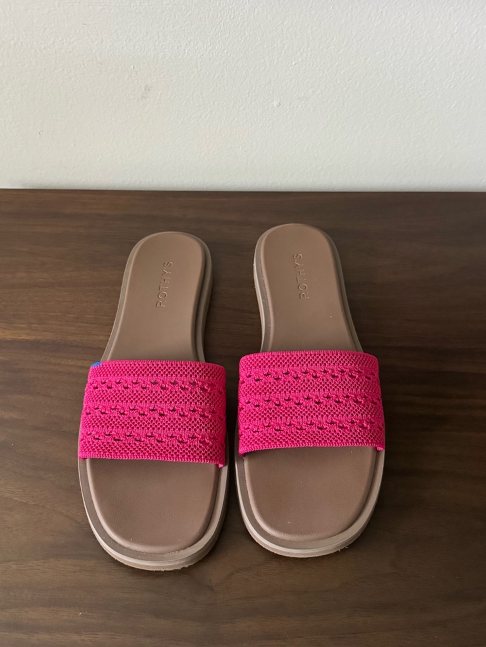NEW ROTHY'S PINK SLIDES SANDALS SIZE 9